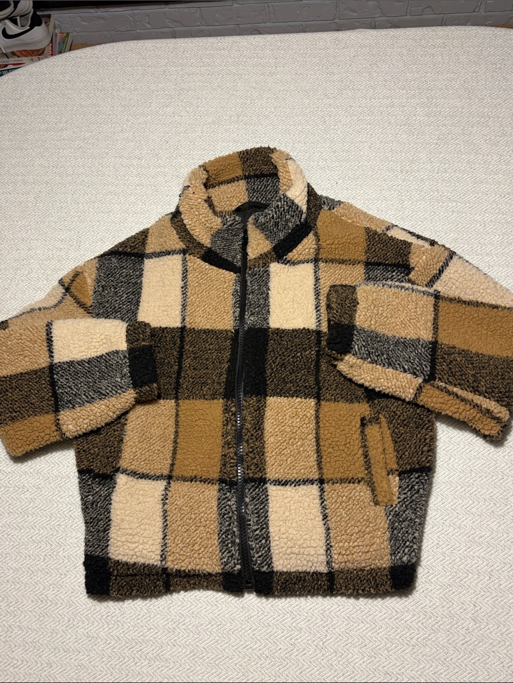 Harlow Plaid Sherpa Puffer Jacket in Tan, Black, Cream. Size XS